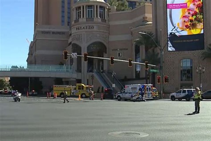 
2 dead, 6 injured in Las Vegas stabbing attack 