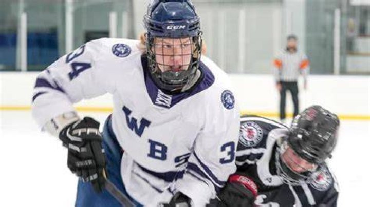 6′ 8” Ice Hockey Defenceman Tyler Myers Has Two Beautiful Kids With His Loving Partner