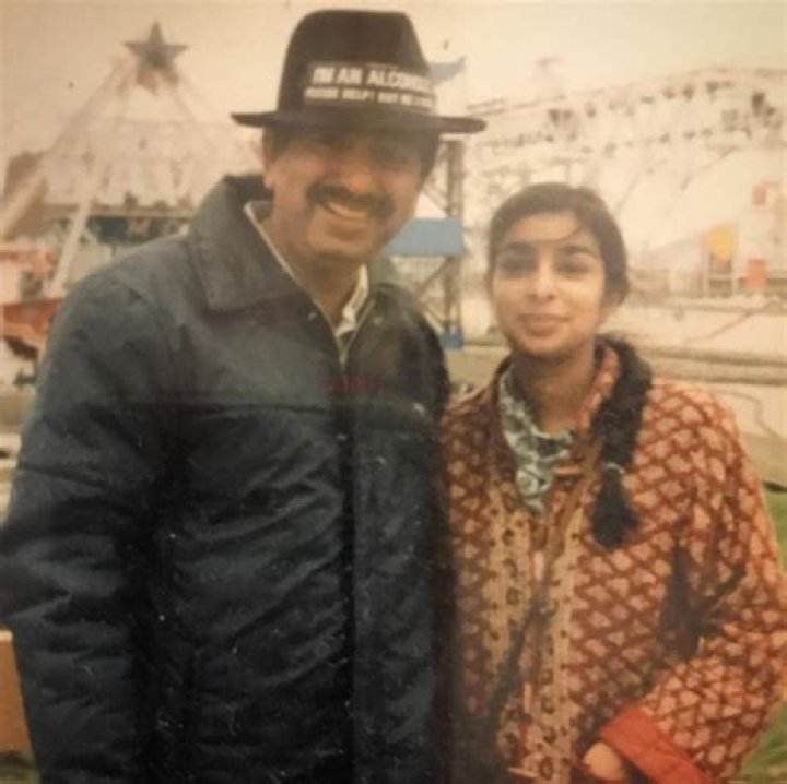 
Actress Shobna Gulati’s ex-husband Anshu Srivastav, Her relationship with Gary Turner, and her son 