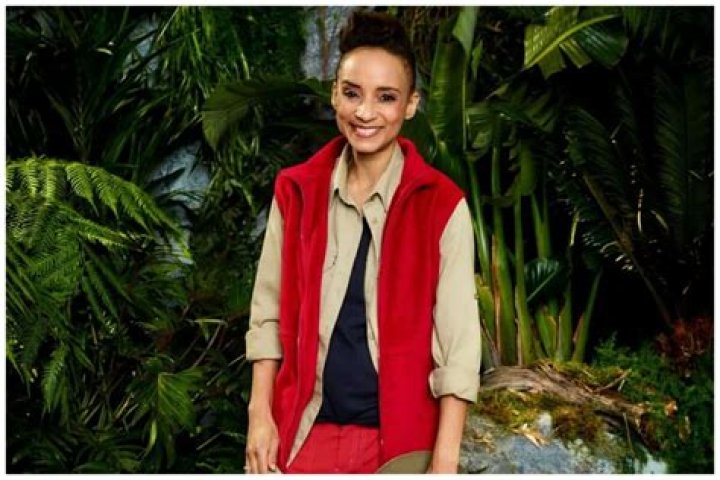 
Adele Roberts Age, Birthday, Wikipedia, Who, Nationality, Biography 