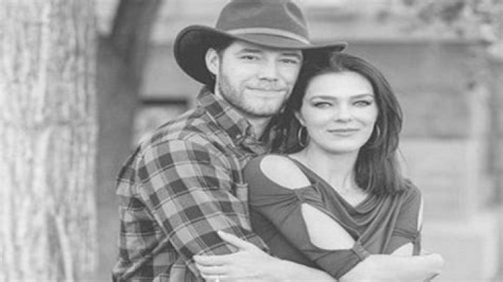 Adrianne Curry Height, Weight, Net Worth, Age, Birthday, Wikipedia, Who, Instagram, Biography