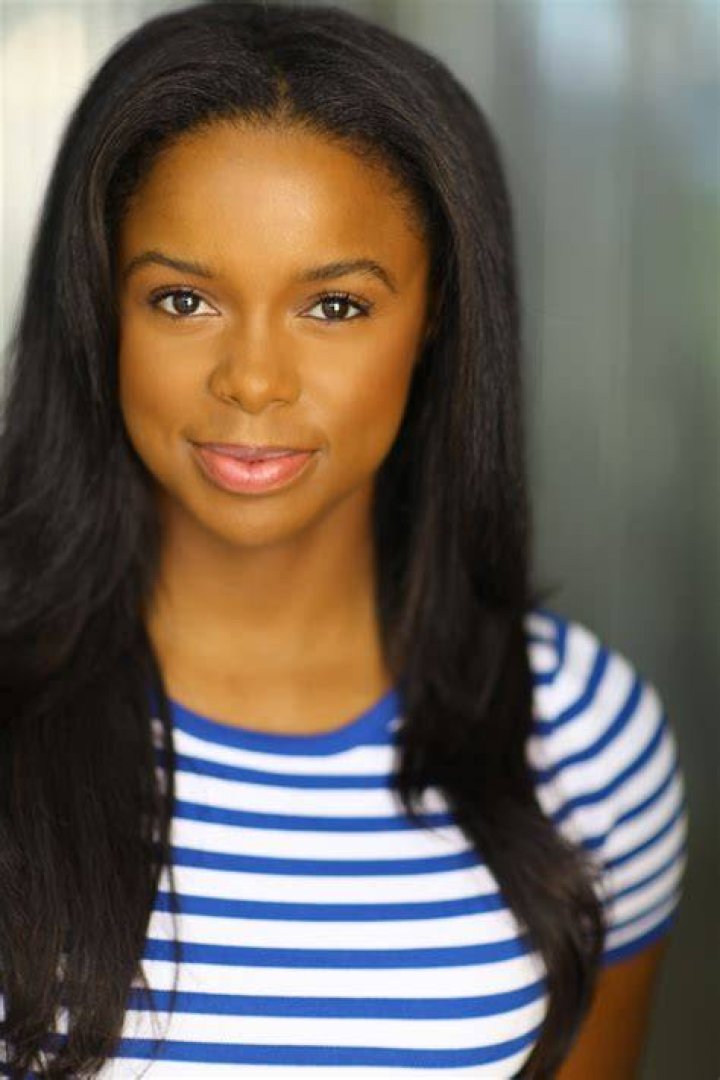  Ahmarie Holmes