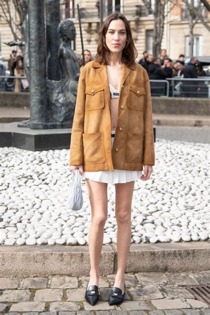 Alexa Chung Height, Weight, Net Worth, Age, Birthday, Wikipedia, Who, Nationality, Biography