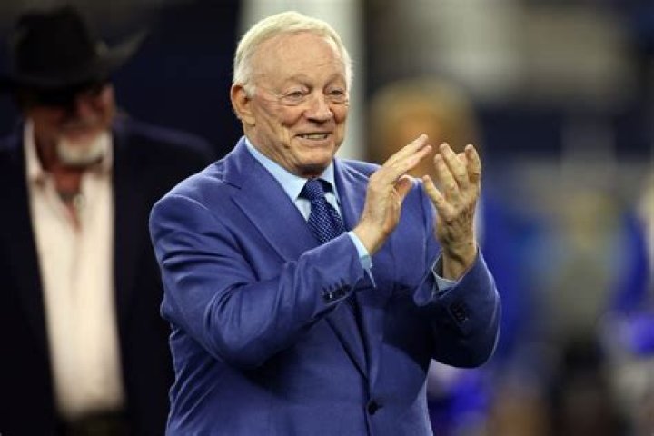 Alexandra Davis Claims Cowboy’s Jerry Jones Is Her Father Reflecting On His Affair With Her Mother