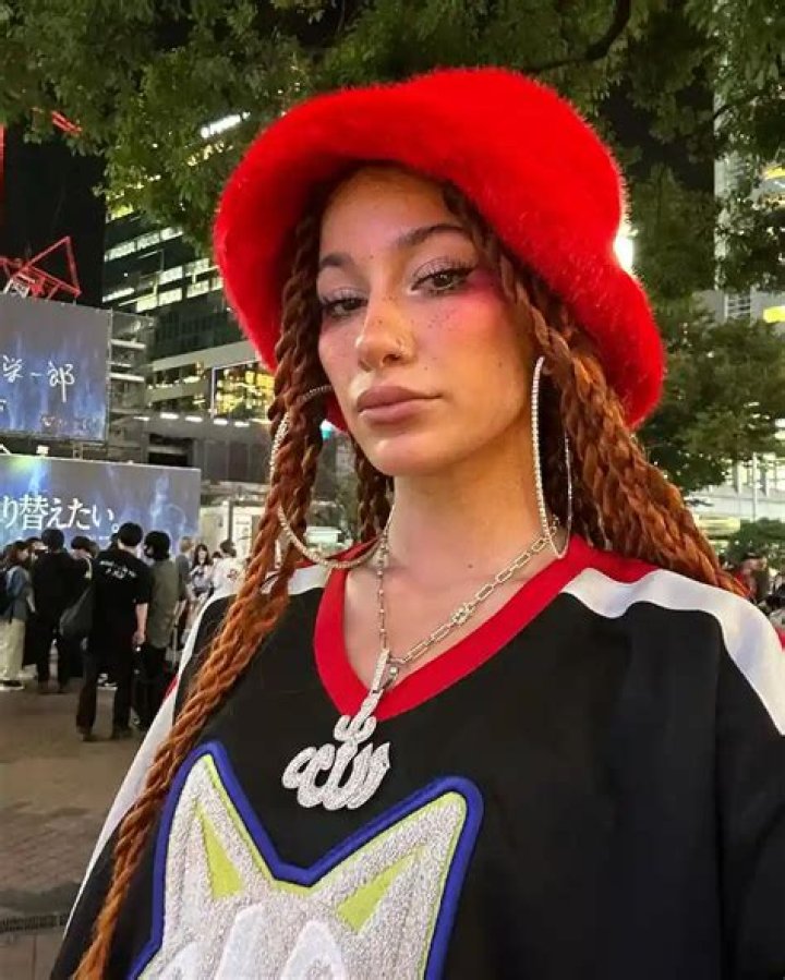 
Alexis Afshar Height, Age, Religion, Nationality, Wikipedia, Partner, Parents, Gender, Net Worth 