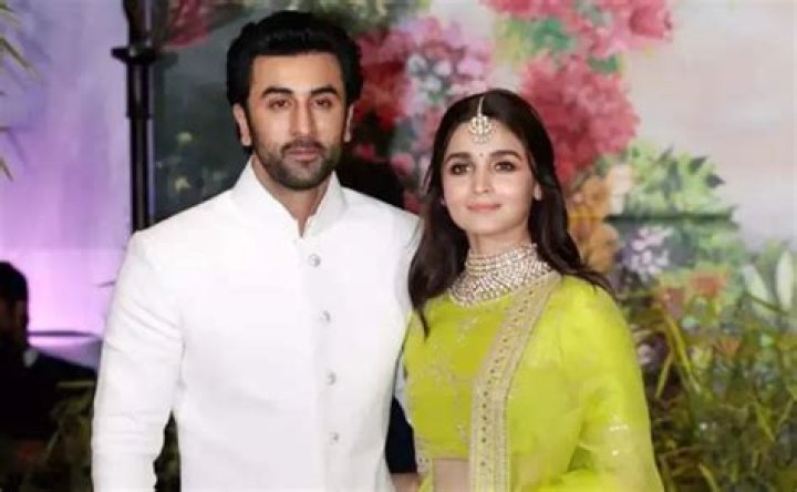Alia Bhatt Height, Weight, Net Worth, Age, Birthday, Wikipedia, Who, Nationality, Biography