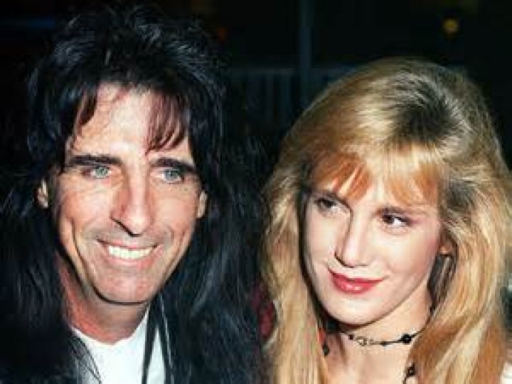 
Alice Cooper Wife Illness and Health Update Does Alice Cooper Wife Have Any Illness? 