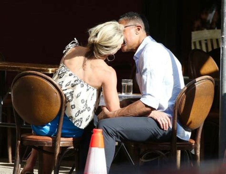 
Amy Robach Is ‘Trying to Keep a Straight Face’ on Reactivated Instagram as T.J. Holmes Kissing Pics Surface 