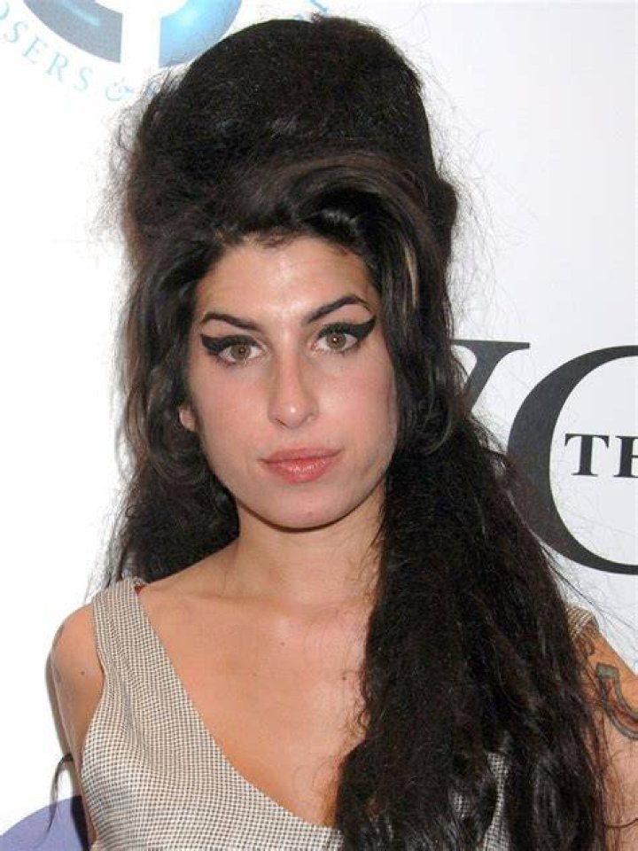 Amy Winehouse Height, Weight, Net Worth, Age, Birthday, Wikipedia, Who, Nationality, Biography