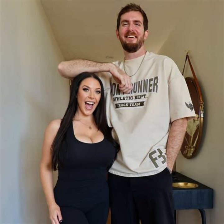 Angela White Height, Weight, Net Worth, Age, Birthday, Wikipedia, Who, Nationality, Biography