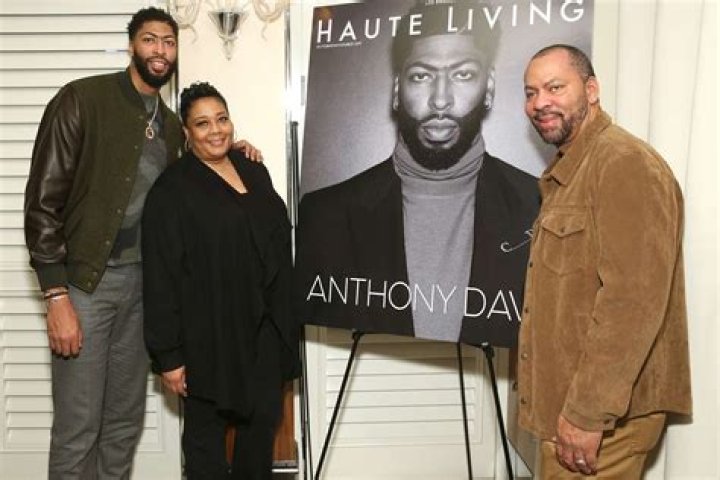 
Anthony Davis Sr Height, Weight, Net Worth, Age, Birthday, Wikipedia, Who, Nationality, Biography 