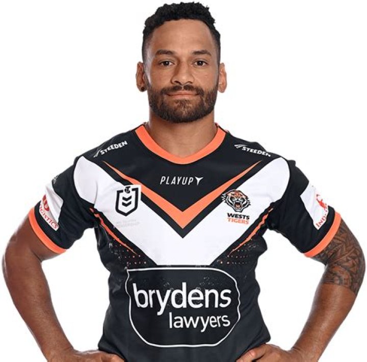 
Apisai Koroisau Height, Weight, Net Worth, Age, Birthday, Wikipedia, Who, Nationality, Biography 