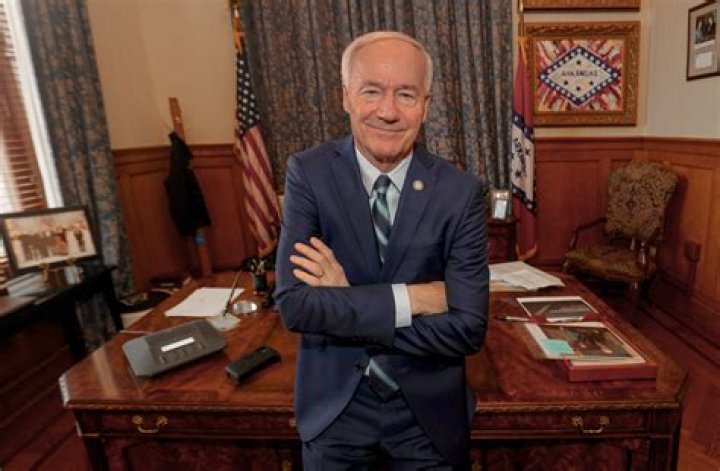 Asa Hutchinson Height, Weight, Net Worth, Age, Birthday, Wikipedia, Who, Nationality, Biography