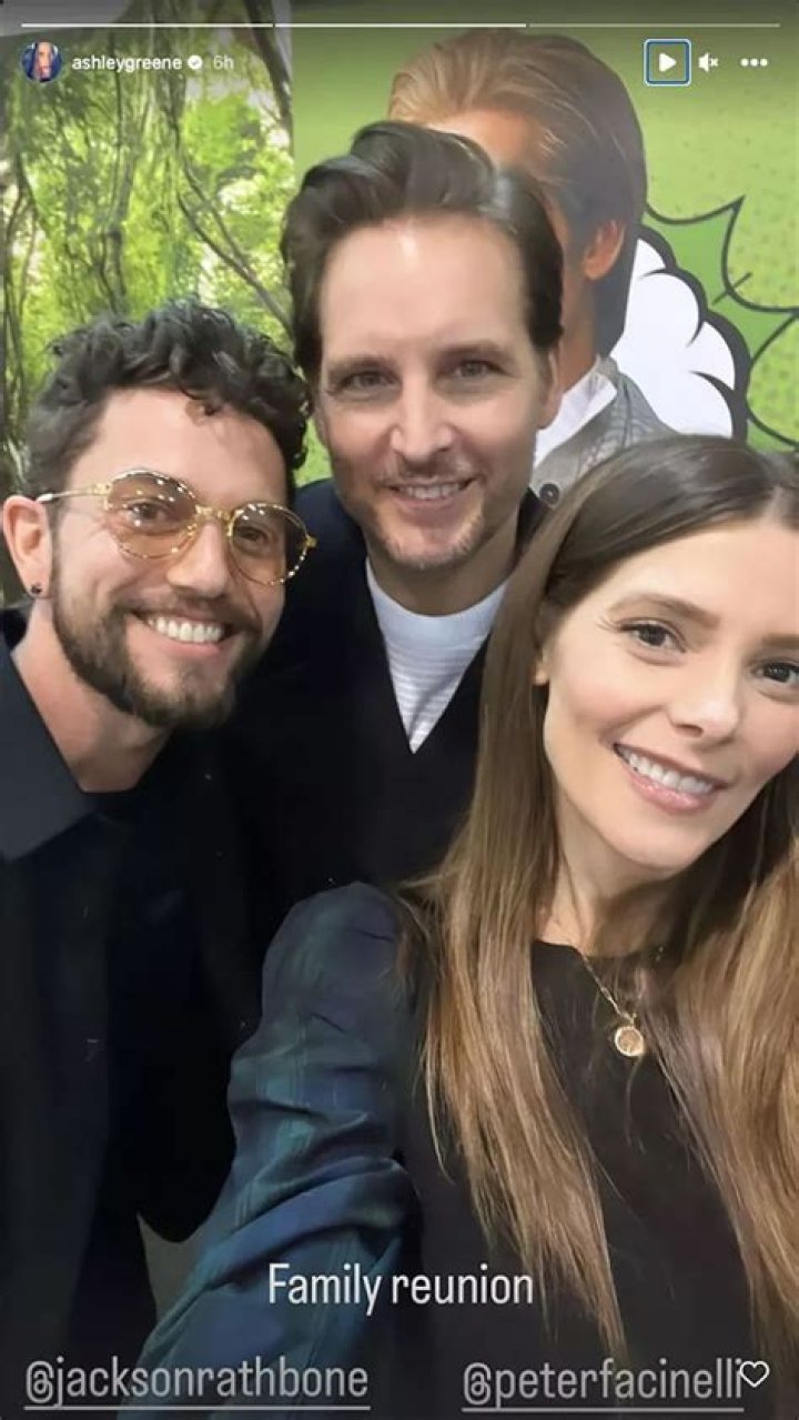 
Ashley Greene Has Cullen ‘Family Reunion’ with ‘Twilight’ Costars Peter Facinelli, Jackson Rathbone 