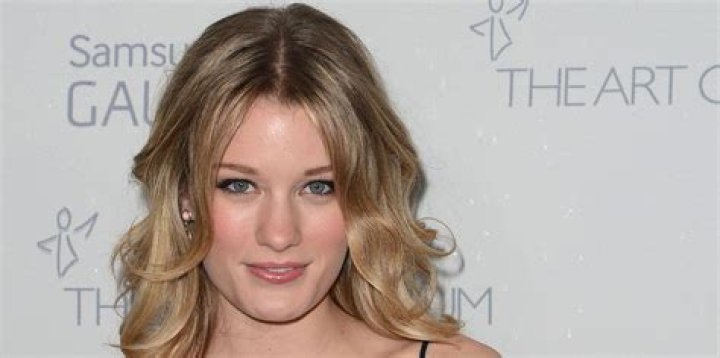 Ashley Hinshaw’s Wiki Biography. Topher Grace’s wife net worth