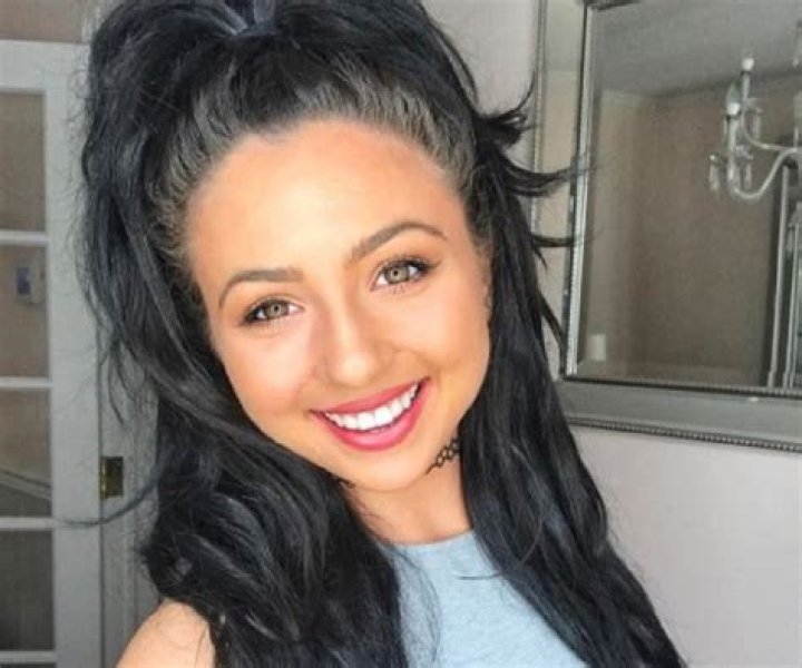 
Ashley Nocera Height, Weight, Net Worth, Age, Birthday, Wikipedia, Who, Instagram, Biography 