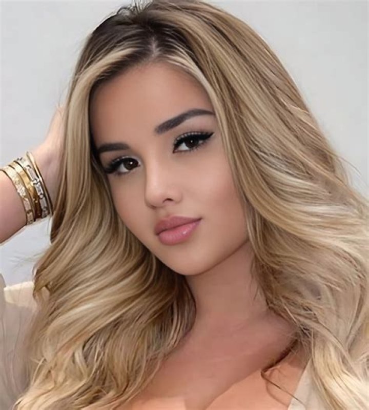 
Asia Anastasia Height, Weight, Net Worth, Age, Birthday, Wikipedia, Who, Nationality, Biography 
