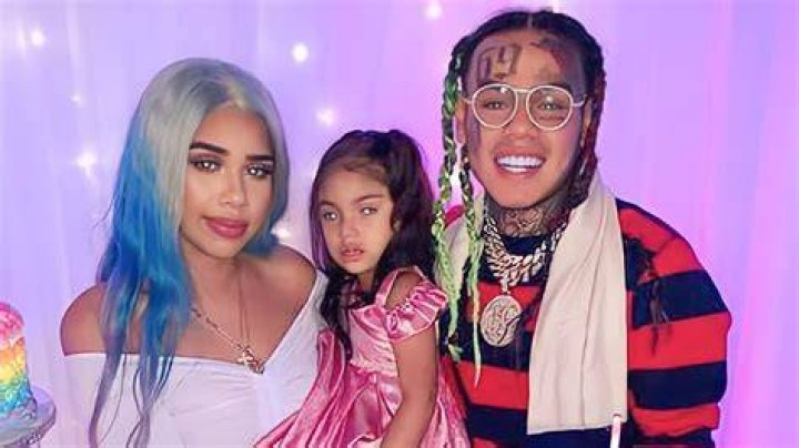 
Autumn Beat: How Old Is Abby 6ix? Girlfriend And Net Worth 