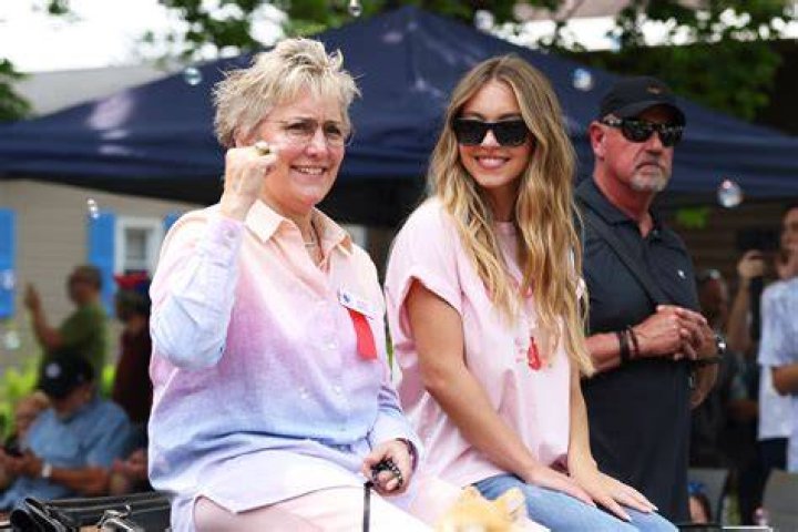 Avery Cristy Height, Weight, Net Worth, Age, Birthday, Wikipedia, Who, Nationality, Biography