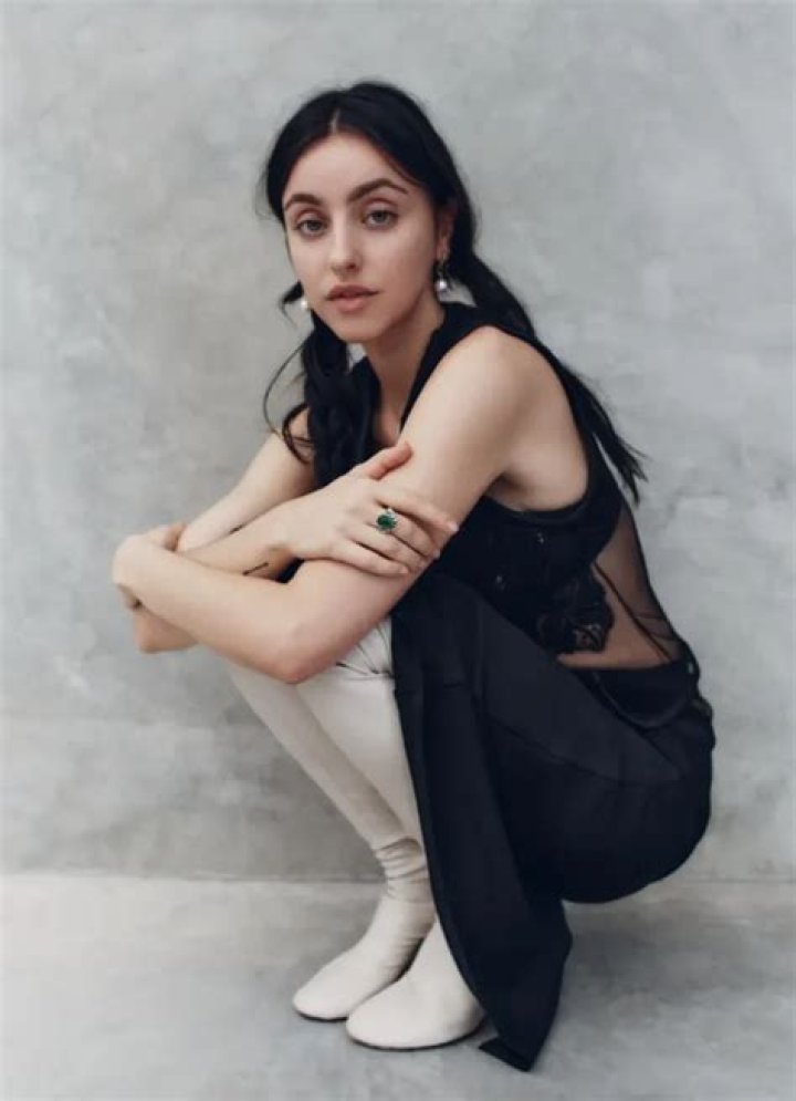 BeBe Bettencourt Height, Weight, Net Worth, Age, Birthday, Wikipedia, Who, Nationality, Biography