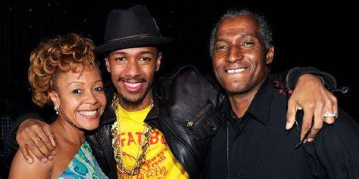 
Bijan Robinson’s father and mother: David and Stephanie Robinson 