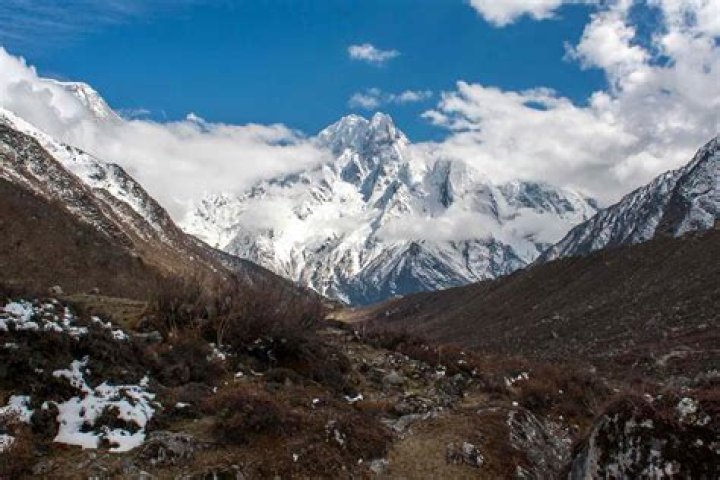 
Body of Missing U.S. Mountaineer Hilaree Nelson Found in Nepal 