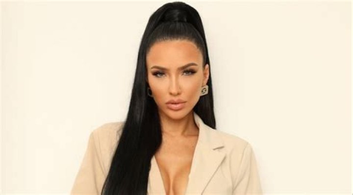 
Breana Tiesi Height, Weight, Net Worth, Age, Birthday, Wikipedia, Who, Nationality, Biography 