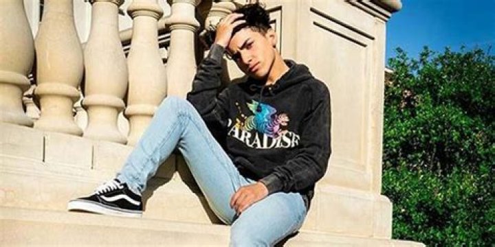 Bruhitz_Kevin Height, Weight, Net Worth, Age, Birthday, Wikipedia, Who, Instagram, Biography