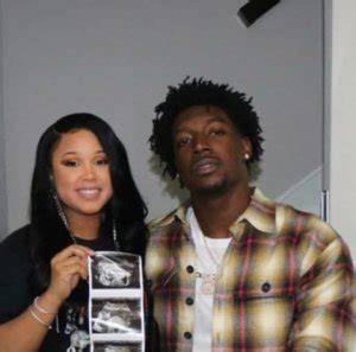 
Calvin Ridley is not Married to Wife. Dating Girlfriend: Dominique Fitchard. 