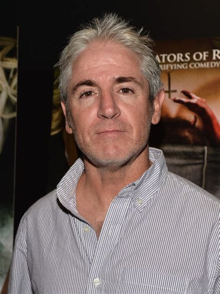 
Carlos Alazraqui Height, Weight, Net Worth, Age, Birthday, Wikipedia, Who, Instagram, Biography 