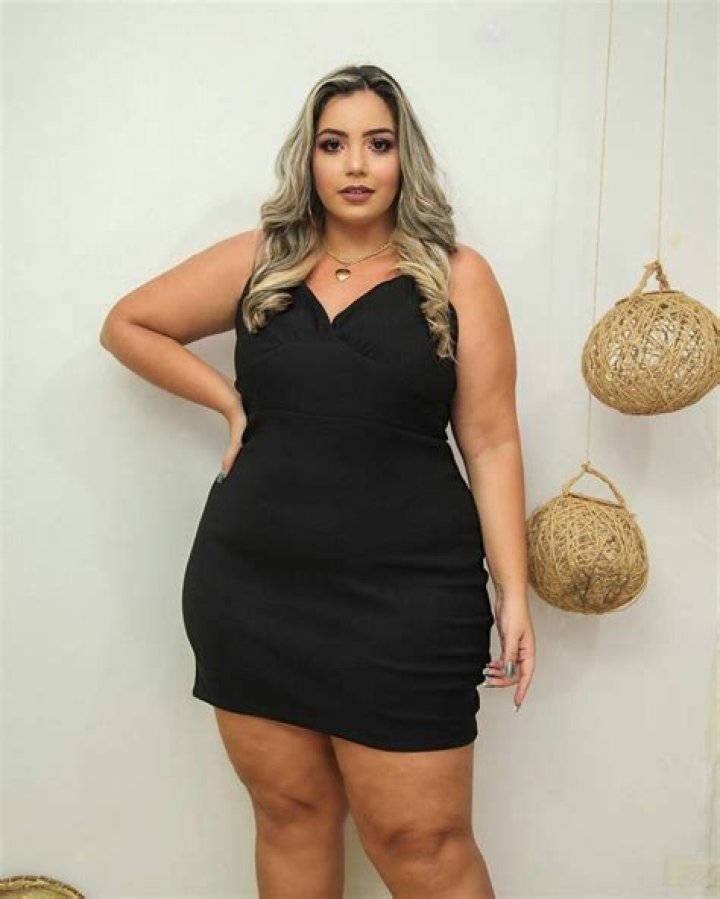 
Carolina Paiva Height, Weight, Net Worth, Age, Birthday, Wikipedia, Who, Nationality, Biography 