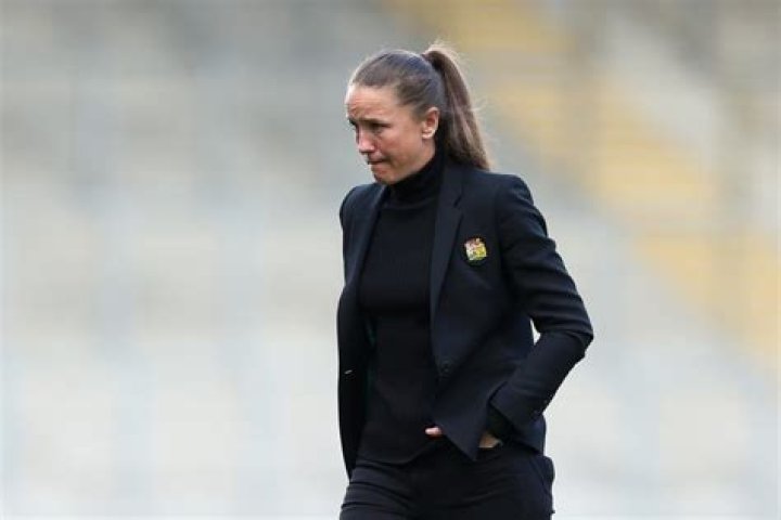 
Casey Stoney Height, Weight, Net Worth, Age, Birthday, Wikipedia, Who, Nationality, Biography 