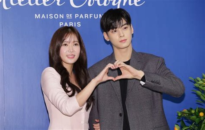 
Cha Eun-woo And Han Yoon-kyung Are In Discussions To Feature In The Upcoming Drama “Bulk” 