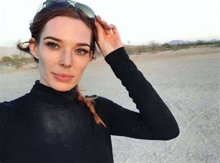 Chloe Frances Dykstra Height, Weight, Net Worth, Age, Birthday, Wikipedia, Who, Instagram, Biography