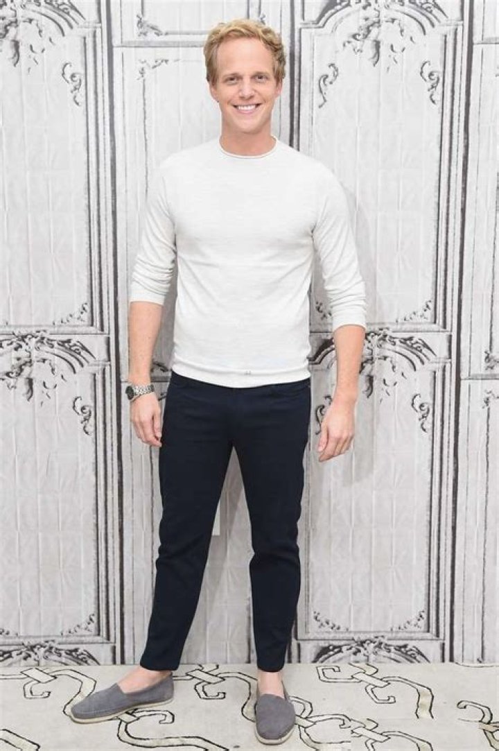 Chris Geere Height, Weight, Net Worth, Age, Birthday, Wikipedia, Who, Nationality, Biography