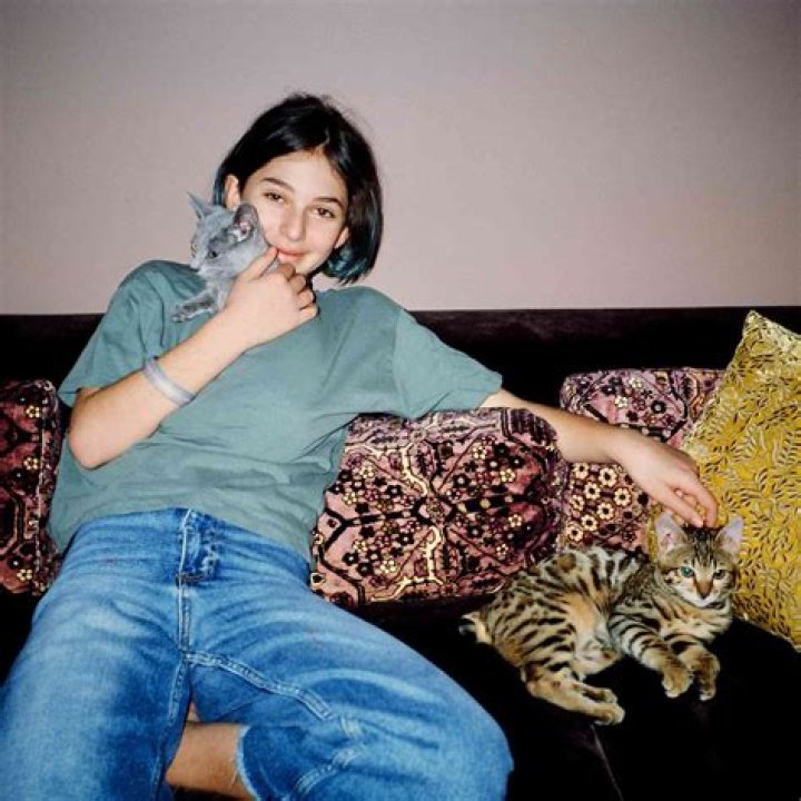 Cleo Buckman Schwimmer Height, Weight, Net Worth, Age, Birthday, Wikipedia, Who, Instagram, Biography