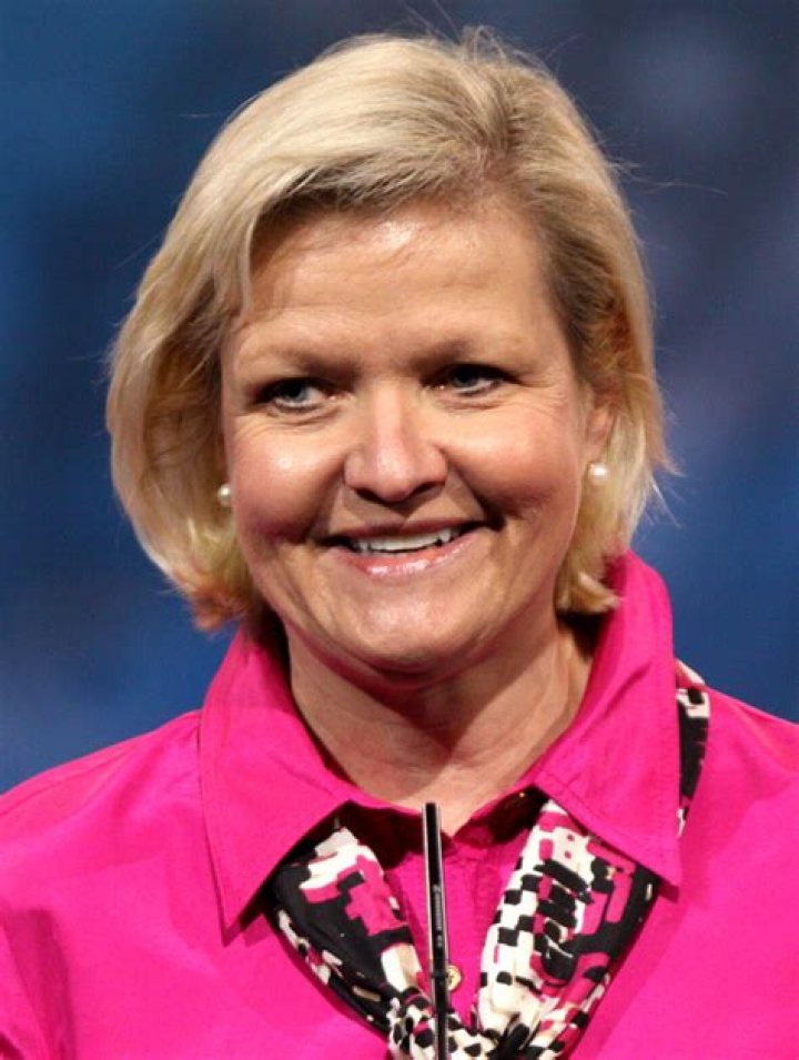 Cleta Mitchell Height, Weight, Net Worth, Age, Birthday, Wikipedia, Who, Instagram, Biography
