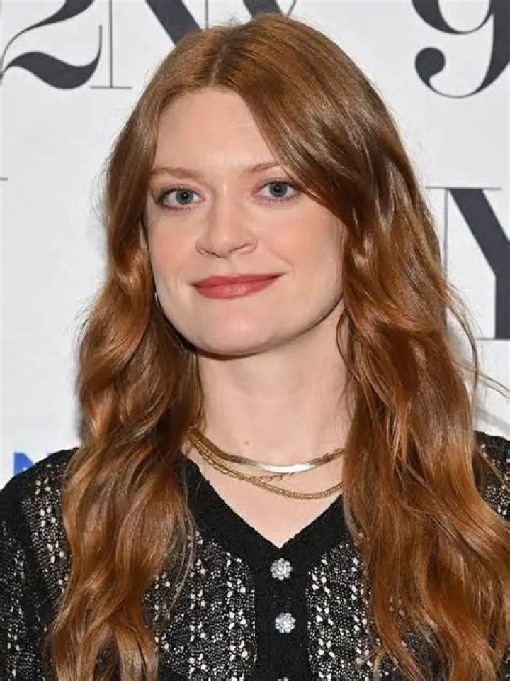 
Colby Minifie Height, Weight, Net Worth, Age, Birthday, Wikipedia, Who, Nationality, Biography 