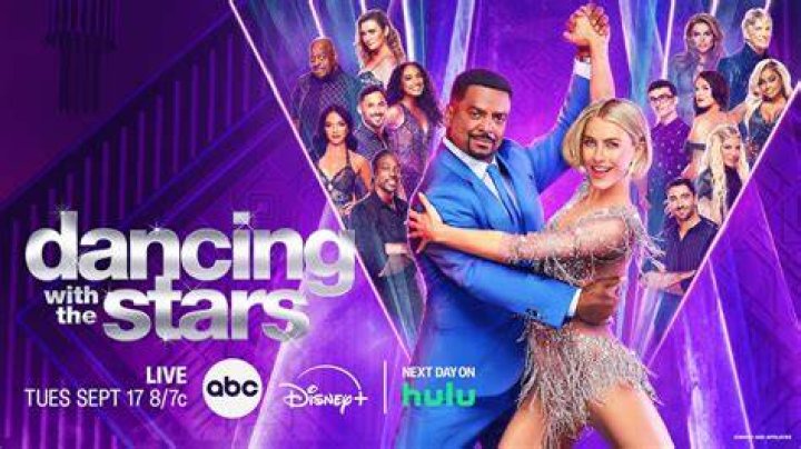 
‘Dancing With the Stars’ Season 31 Debuts on Disney Plus With Some Stellar 1st Dances 