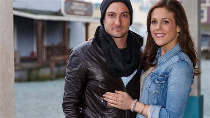 
Daniel Lissing Wife Who is Daniel Lissing Wife? 