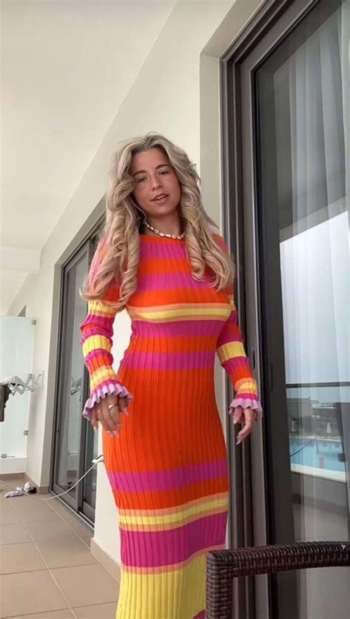 daphne.m.h. Height, Weight, Net Worth, Age, Birthday, Wikipedia, Who, Instagram, Biography