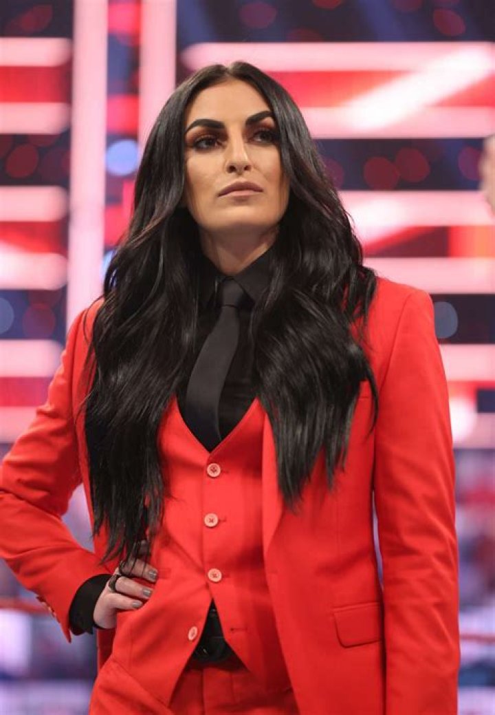  Daria Rae Berenato (Aka Sonya Deville)-min