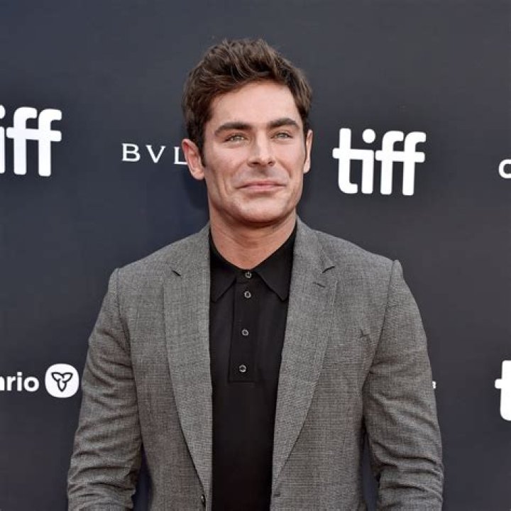 
David Efron Height, Weight, Net Worth, Age, Birthday, Wikipedia, Who, Nationality, Biography 