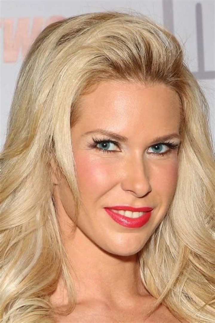 Dawne Furey Height, Weight, Net Worth, Age, Wiki, Who, Instagram, Biography
