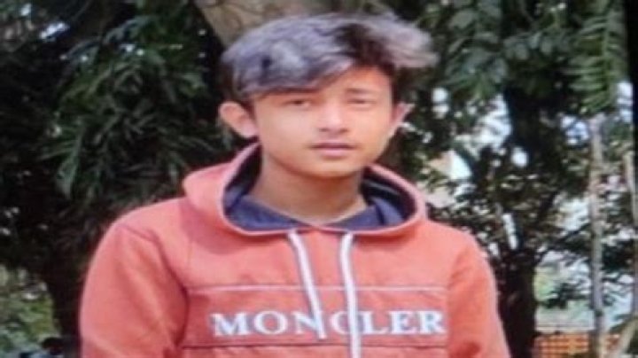 
Delhi: Class 12 student shot dead by friend for not selling iPhone 
