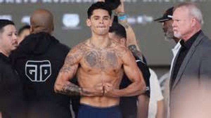 
Dermis Garcia Height, Weight, Net Worth, Age, Birthday, Wikipedia, Who, Nationality, Biography 
