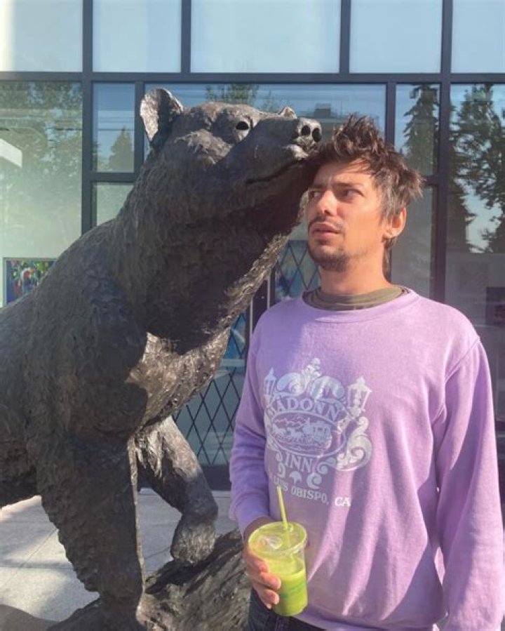 
Devon Bostick Height, Weight, Net Worth, Age, Birthday, Wikipedia, Who, Nationality, Biography 