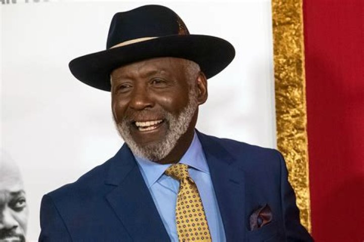 
Dhamir Cosby-Roundtree Height, Weight, Net Worth, Age, Birthday, Wikipedia, Who, Nationality, Biography 
