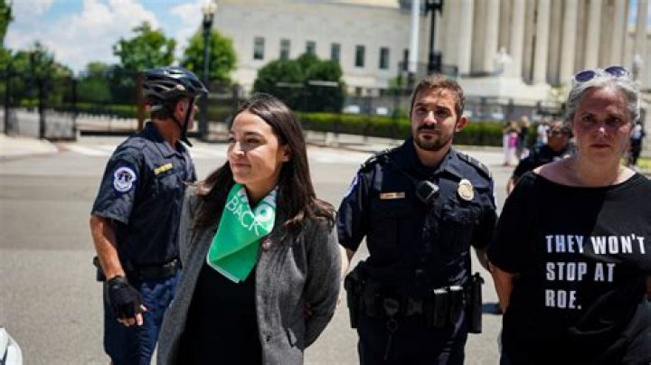 
Did AOC Get Arrested? Politician Is Questioned Regarding Her Fake Handcuffed Video On Twitter 