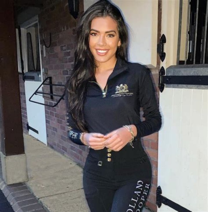 
Did Michael Owen Daughter Gemma Owen Undergo Nose Job And Facelift? Before Surgery 